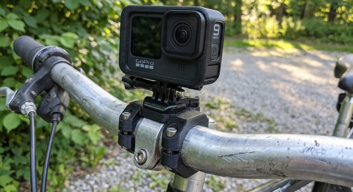 GoPro stiprinājums uz velosipēda stūres, izdrukāts no PETG uz 3D printera